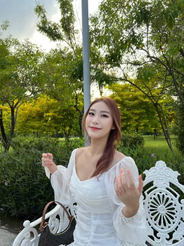 Ben Bina แจกวาร์ป น้อง บีน่า ไอดอล สาวแซ่บ cup-e น่ารัก งานดี 18up 8
