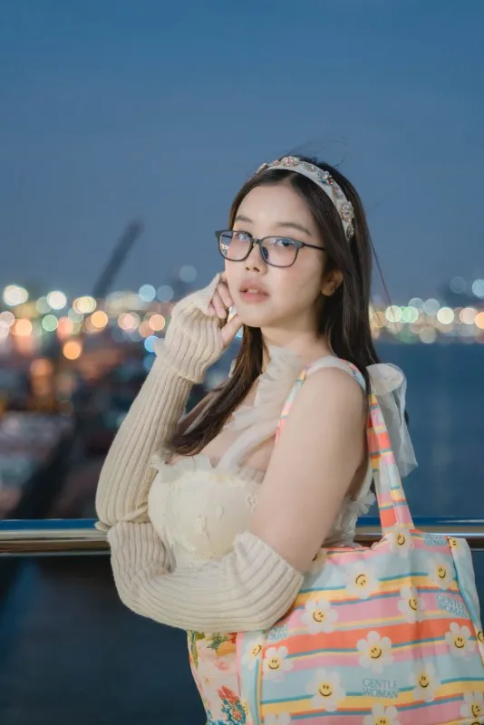 Nookyolo คลิป